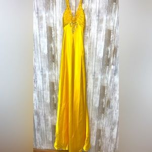 5/6 Morgan & co dress yellow rhinestone